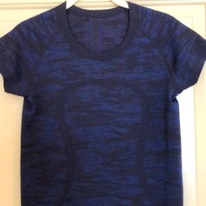 Lululemon swiftly tech short sleeve size 4